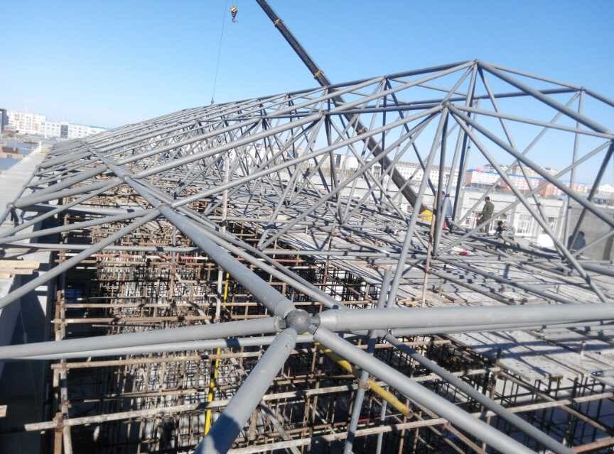 东乡县商贸城屋顶网架工程