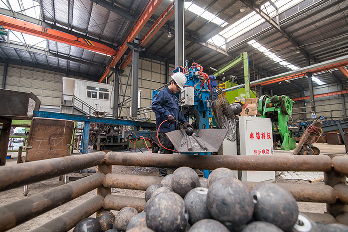 东乡县网架配件-螺栓球加工车间